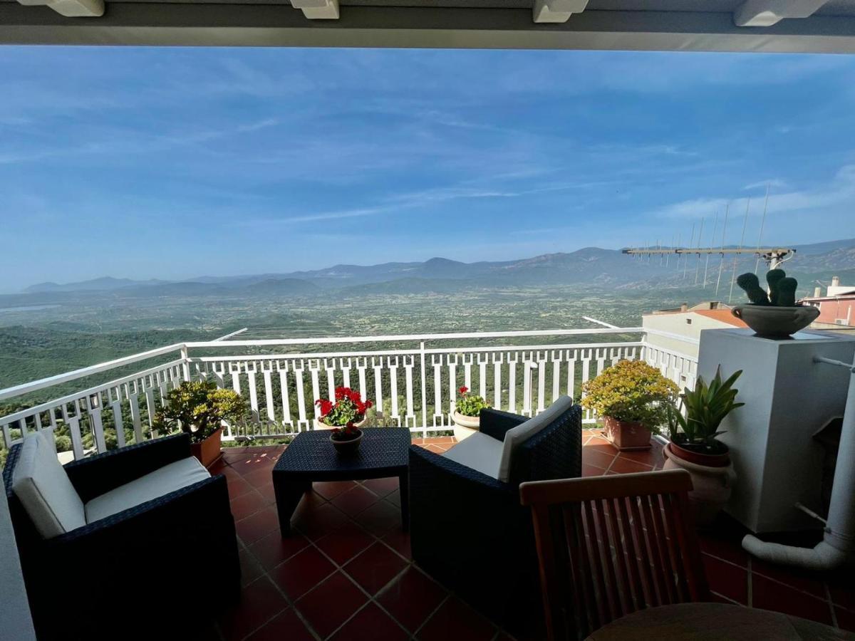 Appartamento Con Vista Panoramica Бауней Екстериор снимка